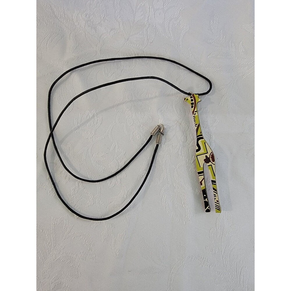 Giraffe Necklace (4.5 inches)